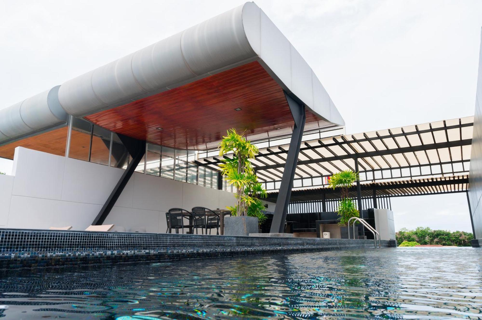 Aqua Villa Rawai Экстерьер фото